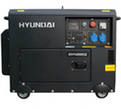 Дизельный генератор Hyundai DHY6000SE ( мини-электростанция 5 кВт в кожухе для дома и дачи )